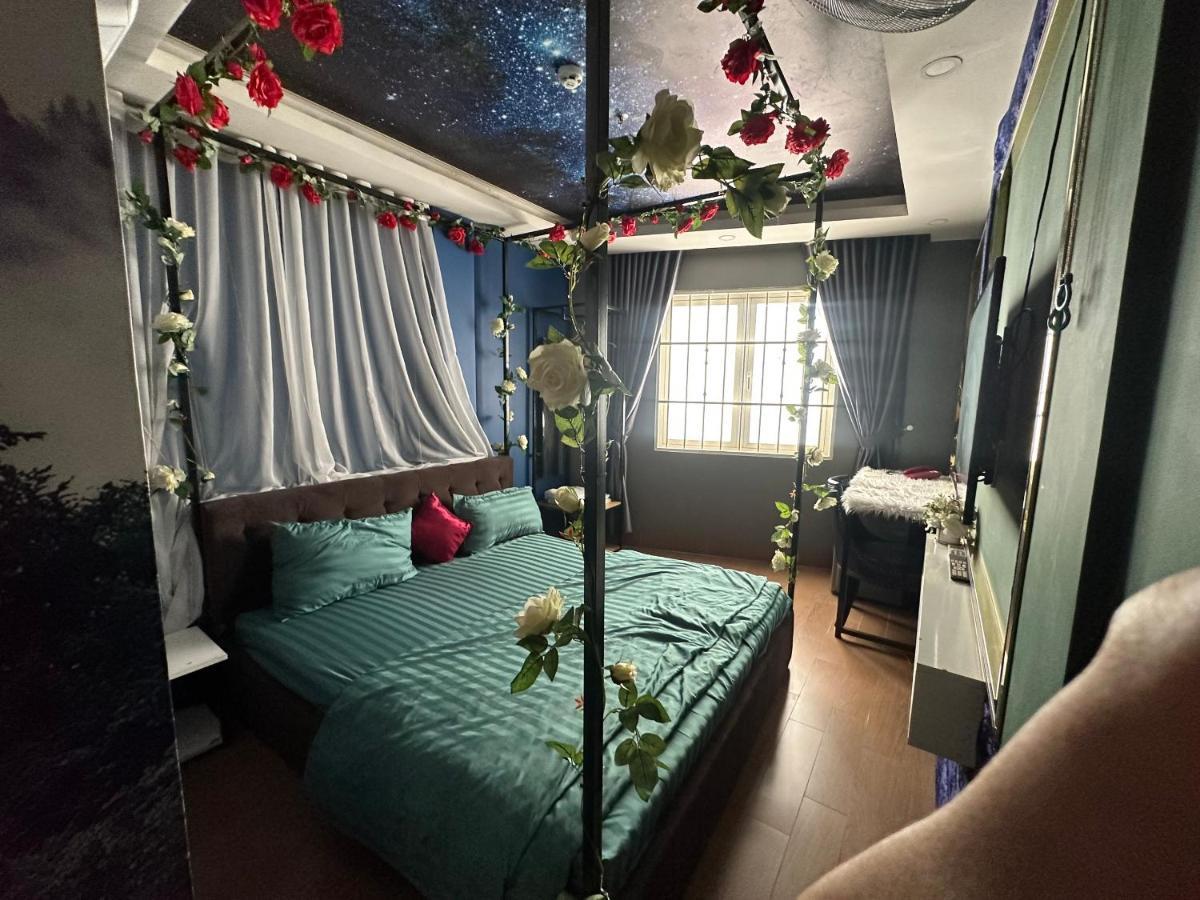 Khach San Tinh Yeu Hotel Хошимин Екстериор снимка